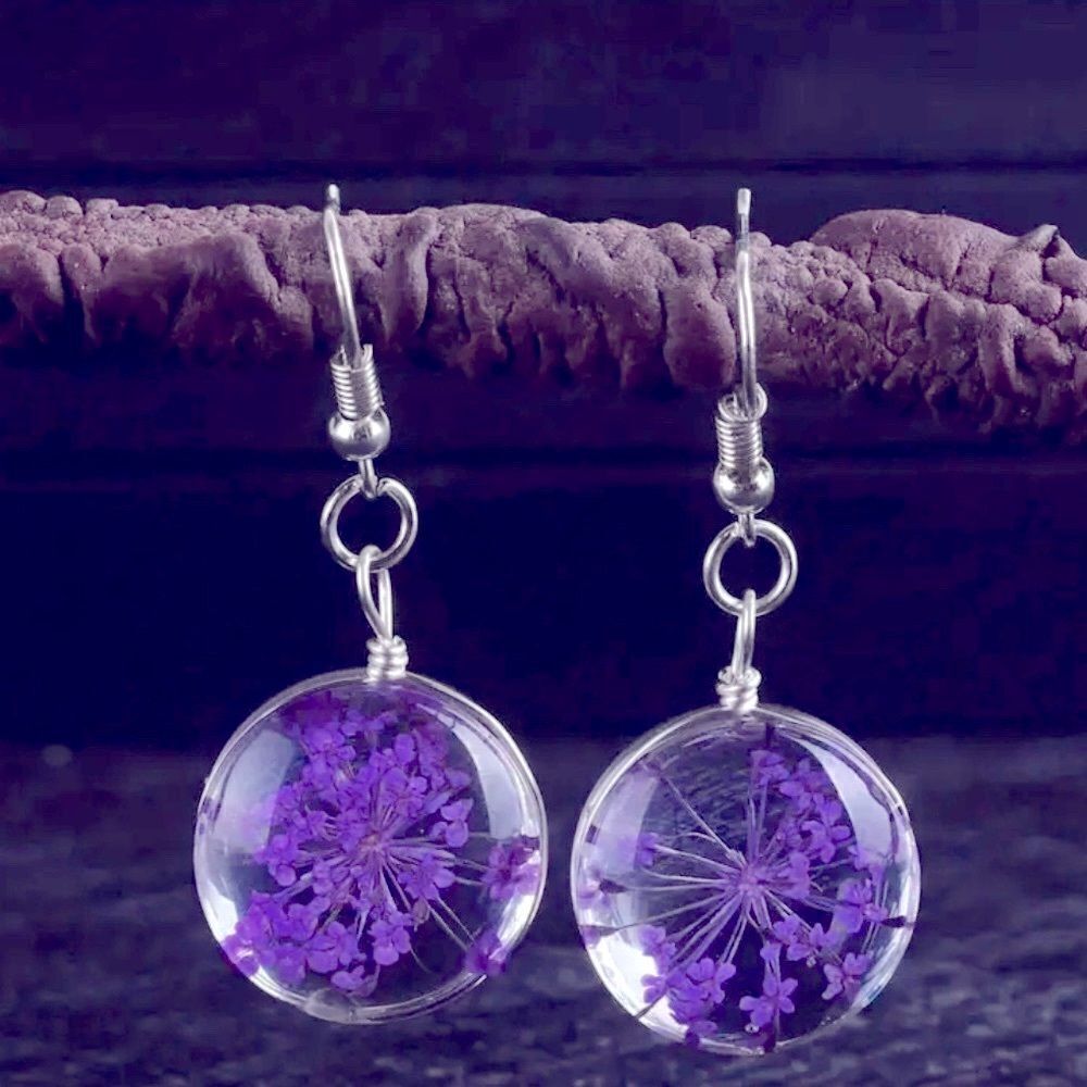 NWT DELICATE DRIED FLOWER DROP EARRINGS IN VIOLET